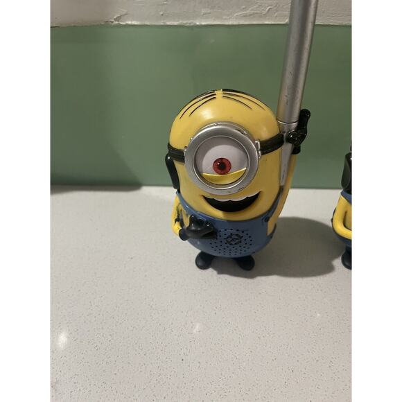 Minions from Despicable Me Eye-Conic FRS Long Range Walkie Talkies - Picture 3 of 9